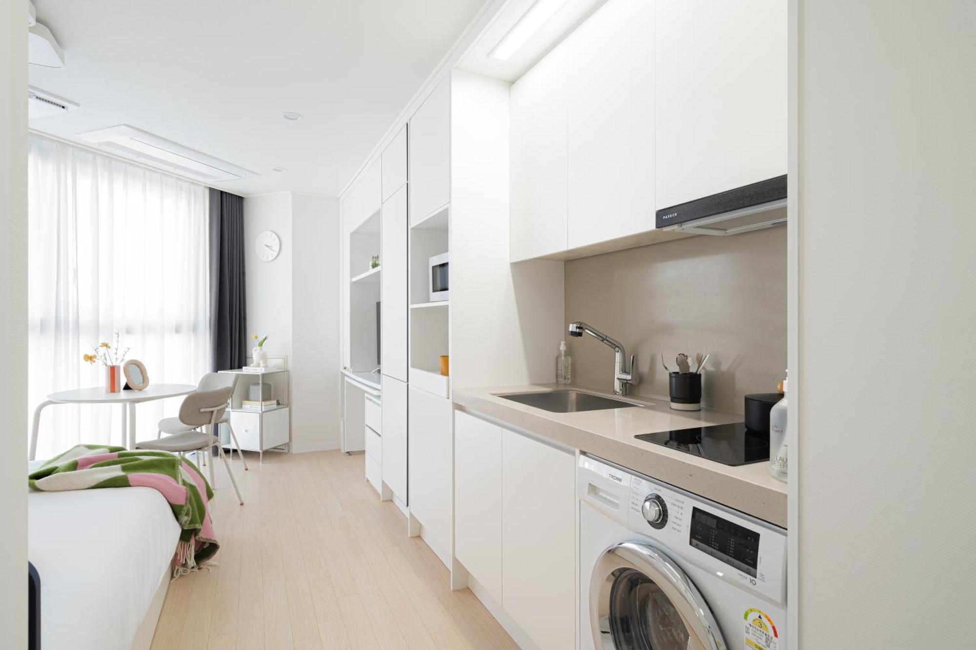 Urbanstay Terminal Apartment
